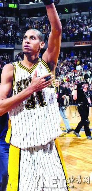 军在比赛中 军在比赛中