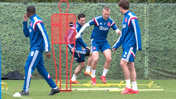 采访时透露 采访时透露