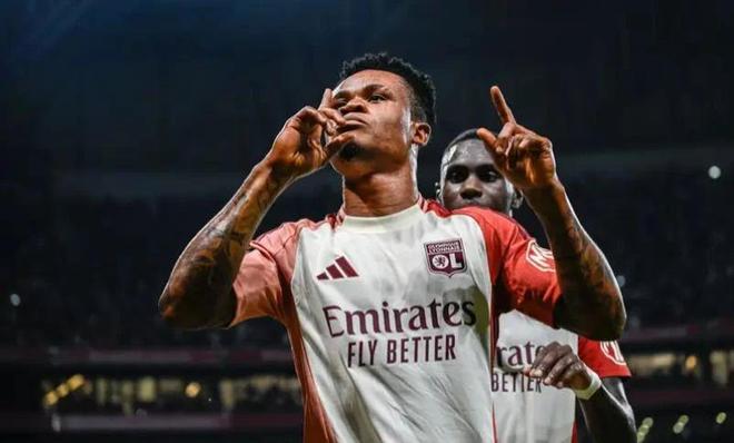 夹与犯规 夹与犯规