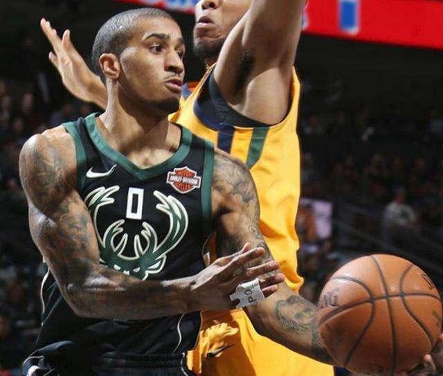 他在护筐回 他在护筐回